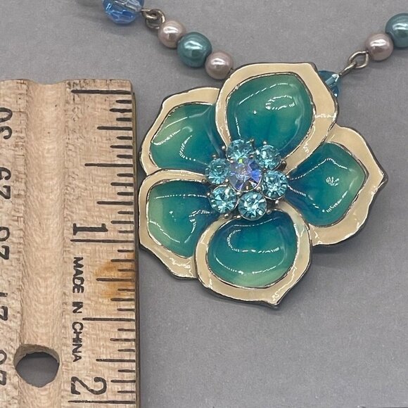 Large Floral Rhinestone Enamel Pendant Multicolor Faux Pearl Necklace 13 to 16 - Picture 6 of 6
